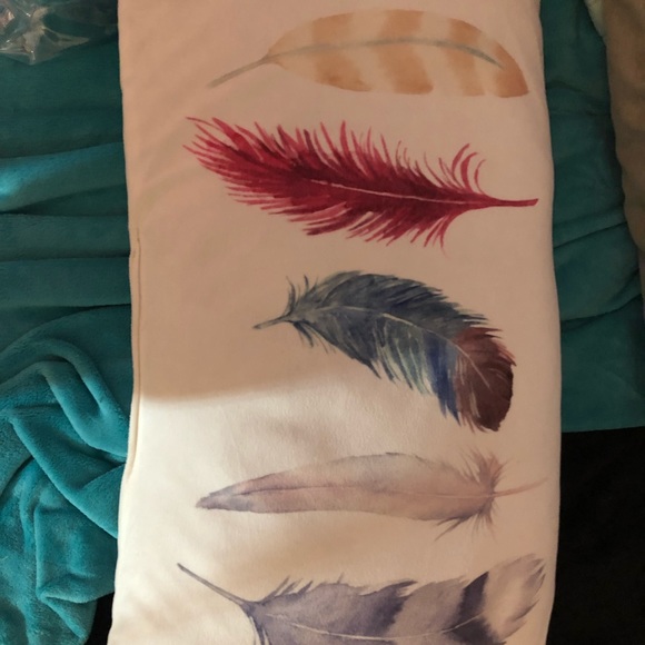 Decor - Picture 4 of 4